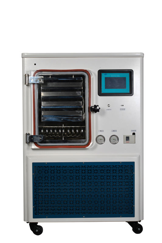 Liofilizador de laboratorio con sistema refrigerado por aire, capacidad de captura de agua de 6 kg/24h y temperatura de trampa fría de < -75°C
